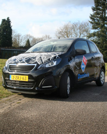 autobelettering_autostickers_Dominos_Den-Bosch