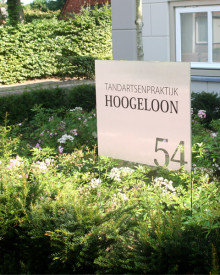 reclamezuil Tandartsenpraktijk Hoogeloon