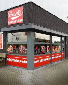 Brunts_raambelettering